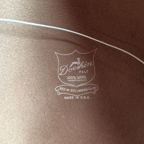 DOESKIN Stylish Tan Wool Hat with Feather Accent - Picture 5 of 6